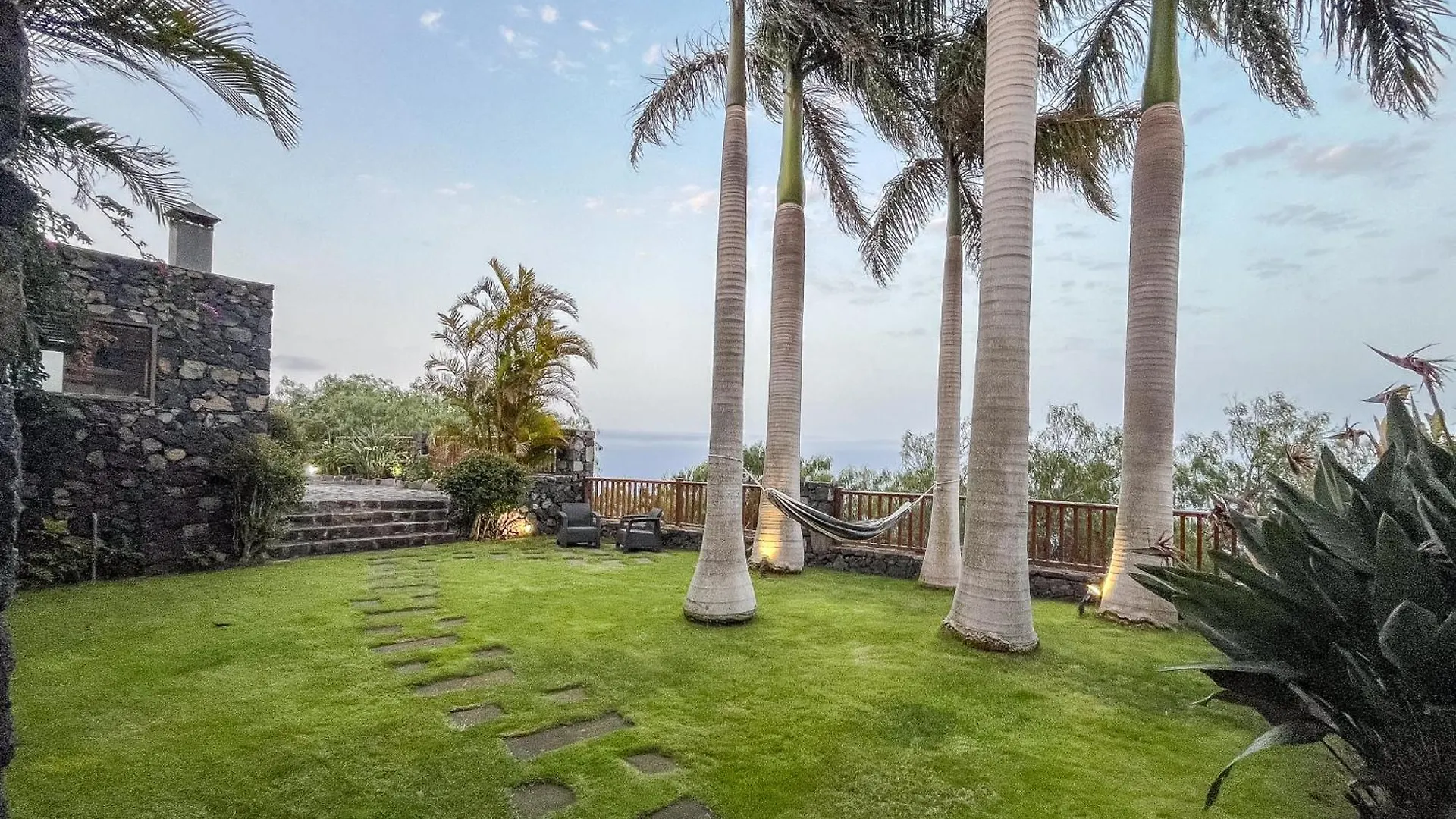 Lightbooking La Morita Villa De Mazo 0*,  Spain