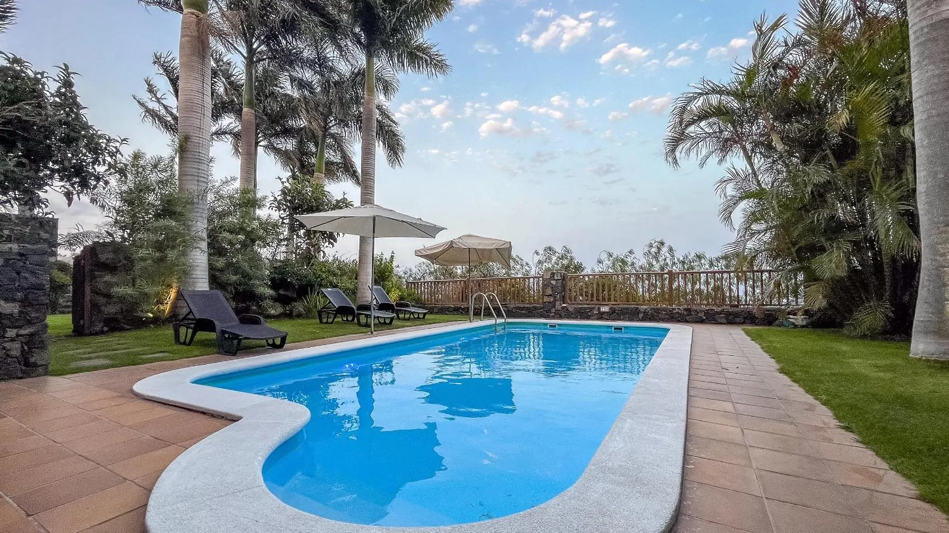 Lightbooking La Morita Villa De Mazo 0*,  Spain